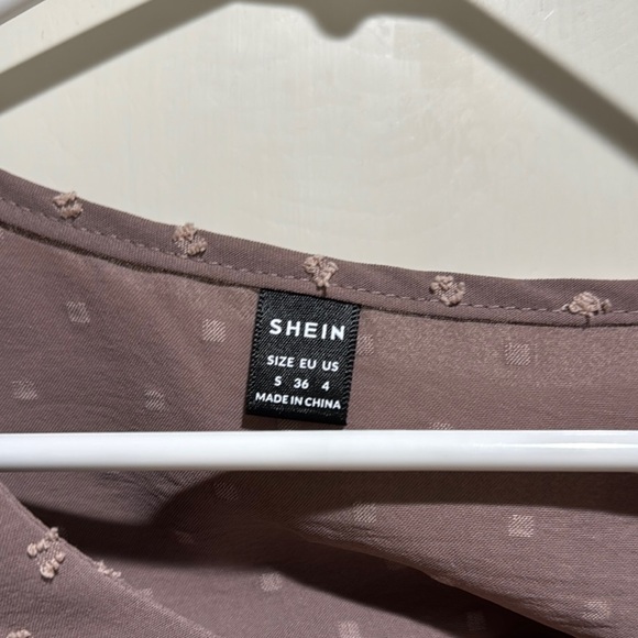 SHEIN Purple Cap Sleeve Buttoned Blouse - Picture 2 of 3
